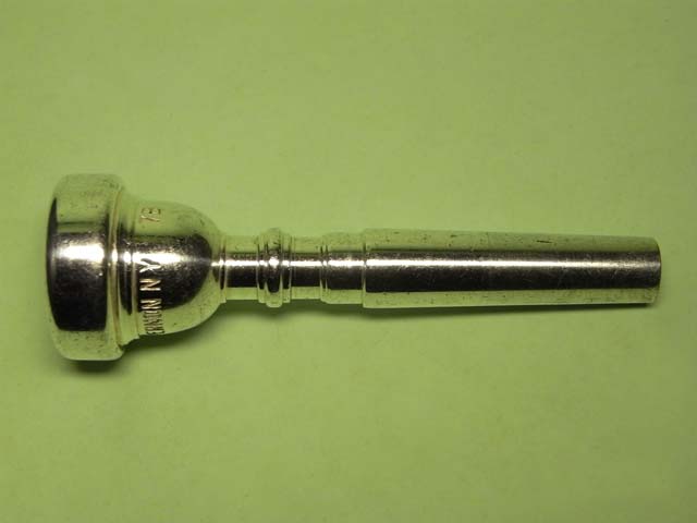 8379b.jpg
