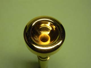 バック（旧刻印） 中古トランペットマウスピース 10 1/2C GP
