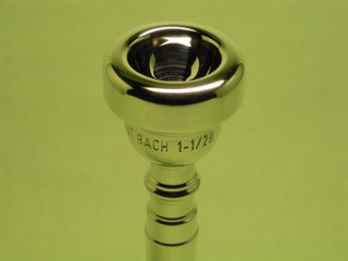 バック（現行モデル） 中古トランペットマウスピース 1－1/2B